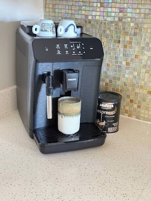 Kaffe och/eller kaffebryggare