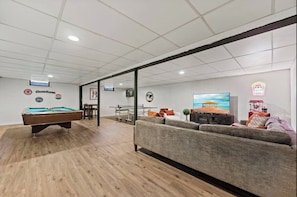 Spielezimmer
