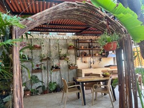 Outdoor dining