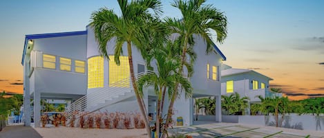Welcome to Keys Harbor, your private waterfront retreat in Key Largo, where modern comfort meets laid-back island living.