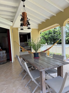 Outdoor dining