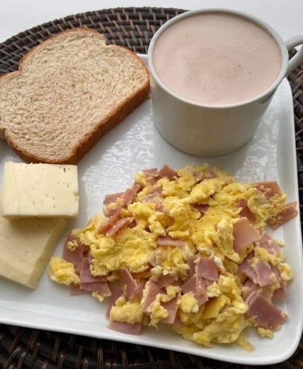 Breakfast meal