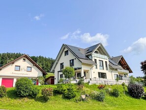 Building, House, Residential Area, Home, Cottage, Roof, Shrub, Architecture, Land Lot