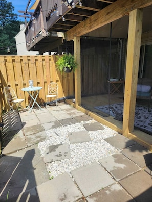 屋外ダイニングエリア
