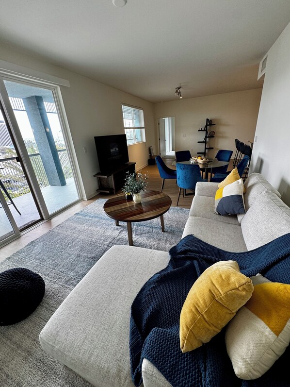 A warm and welcoming living space ideal for both lounging and entertaining.