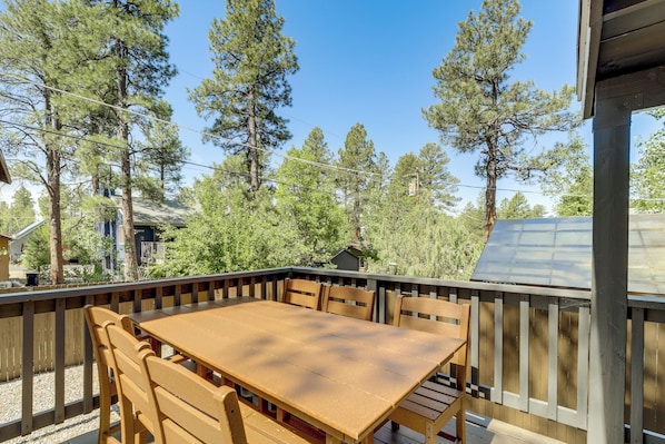 Munds Park Vacation Rental | 2BR | 2BA | 1 Step to Enter | 1,305 Sq Ft