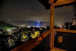 1635yQiNHyYAZb-20230825174748
