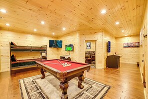 Spielezimmer