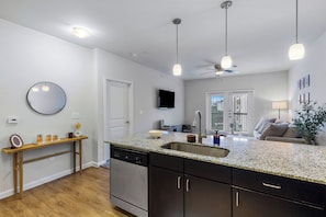 Kitchen (1)