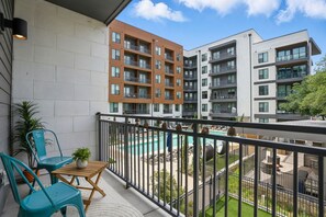 1233 balcony