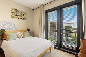 1533 BED