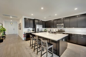 Curated interiors that reflect the signature Casago Las Vegas feel — stylish, comfortable, and thoughtfully equipped.