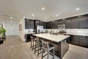 Curated interiors that reflect the signature Casago Las Vegas feel — stylish, comfortable, and thoughtfully equipped.