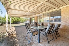 Outdoor dining
