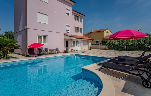 pool