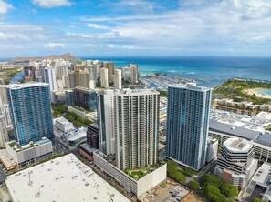 Oahu is calling!