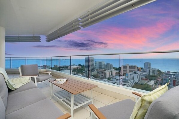 Relax and take in the breath-taking views of the Darwin Harbour from the 25th level.