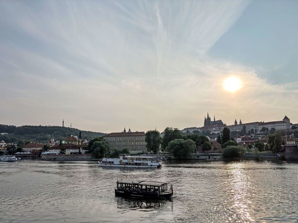 Himmel, Wasservorräte, Gewässer, Wasserweg, Watercraft, Boot, Wasserlauf, Kanal, Horizont, Wolke