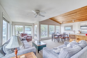 Manzanita Vacation Rental-104
