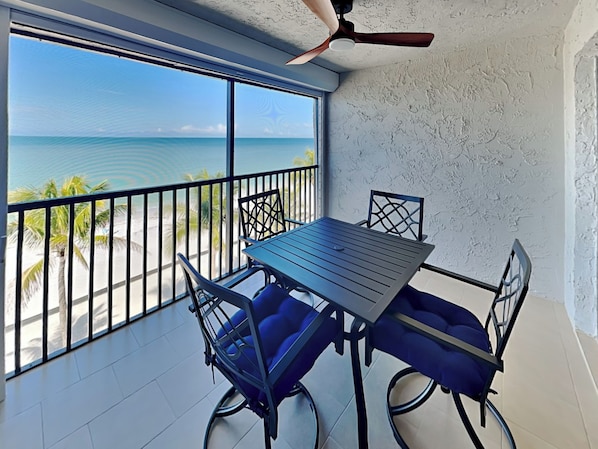 Welcome to Seaside Resort 506!