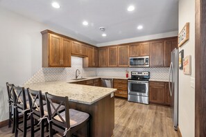 Fully Stocked Kitchen