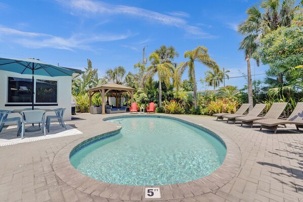 Private pool
