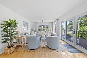 Stunning large living room with water views (4)