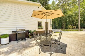 Patio | Outdoor Dining Area | Gas Grill