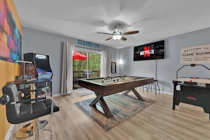 Spielezimmer