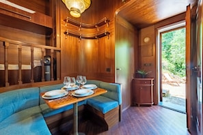 Wohn- und Esszimmer