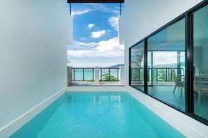 Private pool