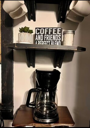 Kaffee und/oder Kaffeemaschine