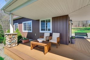 Covered Porch | Electric Grill