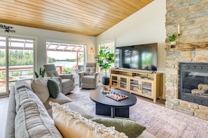Living Room | 1st Floor