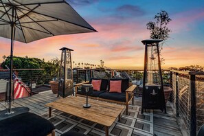 Outdoor Seating & Rooftop Deck
