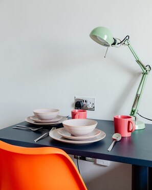 Dining / Restaurant