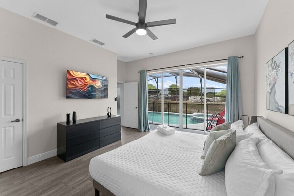 Master Bedroom in Suite with Pool View#davenport #Orlando #disney #universal #citywalk #legoland #shortstay #longstay