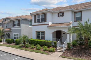 House front view#Disney #Parks #kingdom #springs #StoreyLake #Apartment #Vacation #Rental #waterpark #Kissimmee #Orlando #universal #citywalk