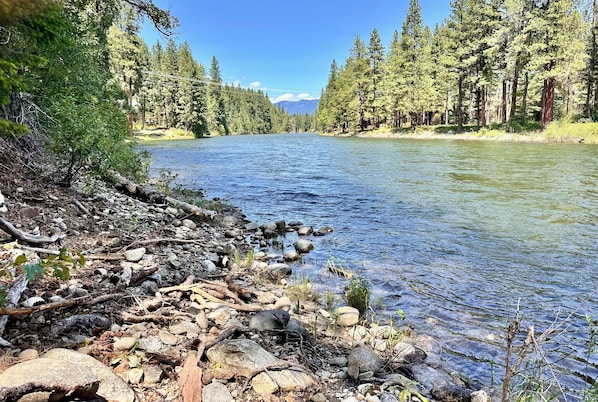 Wenatchee River Front (seasonal accessibility) Steep Grade River Trail
