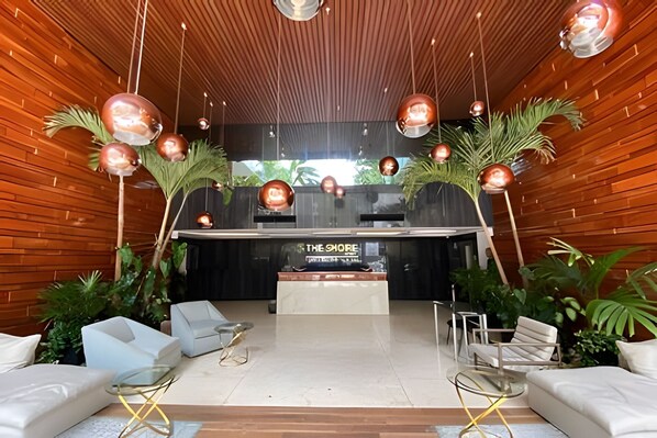 En el sitio,Lobby o Recepción,Alrededores,Área y comodidades,Detalle decorativo,Punto de referencia cerca,Ubicación,Vista del punto de referencia