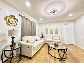 Living Room (2)