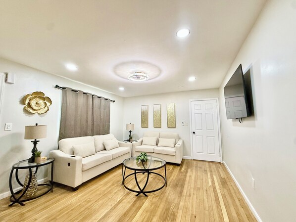 Living Room (1)