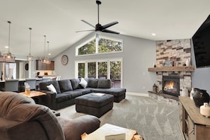 Nest20Eagle20Nest207