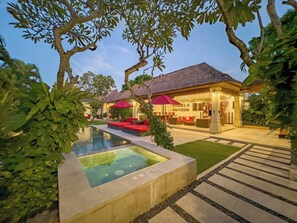 Villa Jaclan 4BR Private Pool VIlla by Villa Bugis (469)