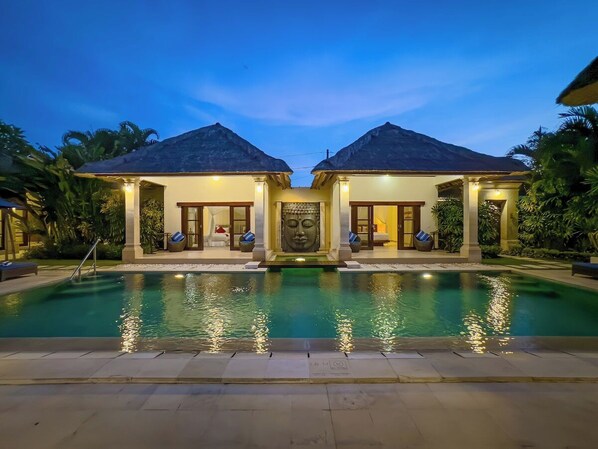 Villa Saphir 4BR Private Pool VIlla by Villa Bugis (810)