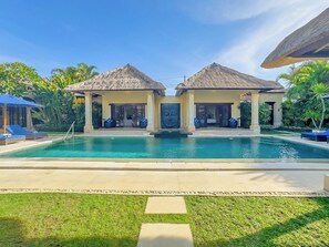 Villa Saphir 4BR Private Pool VIlla by Villa Bugis (811)