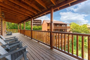 Sip your morning coffee while soaking in panoramic mountain views.