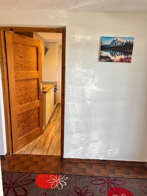 Ferienwohnung Thymian, 26qm, 1 Schlafzimmer mit Terrasse-Hausgang