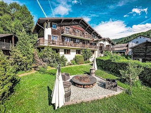 Domicile, Chalet, Jardin, Biens, Cour, Villa, Ferme, Village De Montagne
