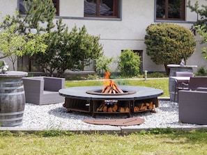 Domicile, Chalet, Jardin, Biens, Cour, Villa, Ferme, Village De Montagne